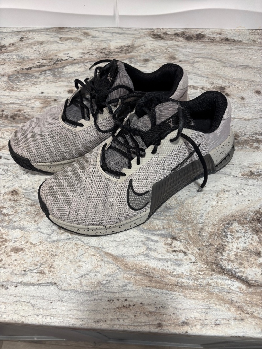 Mens Nike Men's Retcon 9.